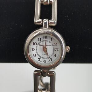 Vintage Times Square Geometric Bracelet Watch Silver Needs battery